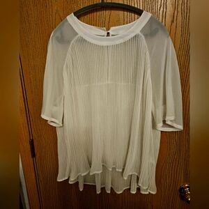 Flowy White Anthology Top